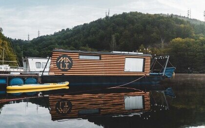 Houseboat MALI