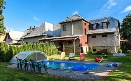 Chalupa - Apartmány Bukovec s Bazénem