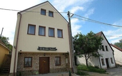 U krále Jošta - nad vinným sklípkem 