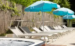 Leżaki i parasole, Camping Classe Village, Lido di Dante, Ravena (RA), Włochy