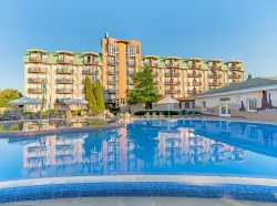 Basen zewnętrzny, Hotel Európa Fit ****superior, Hévíz, Węgry