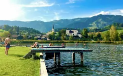 Salzburg nad jeziorem i zamkiem: Pobyt w pensjonacie Rösslhof Goldegg z obiadokolacją i wstęp do sauny 