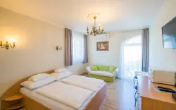 Rooms, Jade Panzió, Balatonföldvár, Magyarország