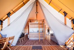 Belsőépítészet, ForRest Glamping, Besztercebánya, Szlovákia
