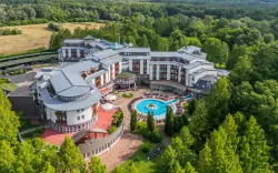 Hévíz: Luksusowy pobyt w 5* Lotus Therme Hotel & Spa z obiadokolacjami, termalnym wellness i światem saun