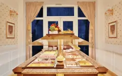 Bohaté snídaně, Sun Palace Spa & Wellness ****