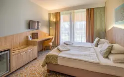 Superior szoba, Hotel Margaréta ****, Balaton, Balatonszárszón