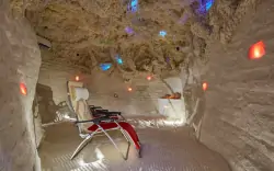 Itt található egy sóbarlang is, a Hotel Lövér***, Soproň