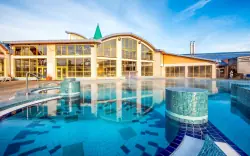 Dovolenka v areáli kúpeľov: Park Inn by Radisson Sárvár ****+ s all inclusive a termálnymi bazénmi + animácie