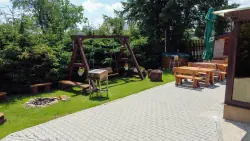 Na zewnątrz, Villa Lesana, Nová Lesná, Tatry Wysokie, Słowacja