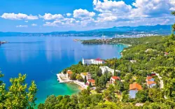 Pobyt na Krku: Omišalj jen 50 m od pláže v depandanci Marina (Komplex Omišalj **) s polopenzí + dítě zdarma
