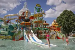 Dovolená v Györu: Hotel Wesselényi *** se snídaní či polopenzí, celodenním vstupem do lázní a masáží + dárek