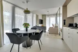 Pokoje, Grano Aparthotel Ustronie Morskie, Polsko