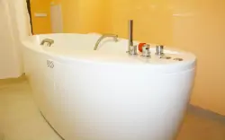 Moderní vana, SPA Hotel Lauretta ****, Karlovy Vary