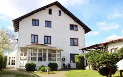 Mariánské Lázně blízko centra, pamiatok a kolonád: Pohodový pobyt v B&B Hoteli Volčík s raňajkami