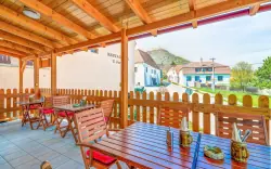 Posezení na terase, Wellness Hotel Iris *** Pavlov