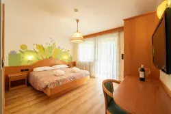 Izba, Hotel Dolomites Inn ***, Canazei, Taliansko