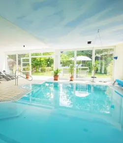 Vnitřní bazén, Parkhotel Zur Linde ****, Schlanders
