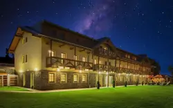 Hotel Resort Relax **** Lipno közelében, saját stranddal, Šumavával
