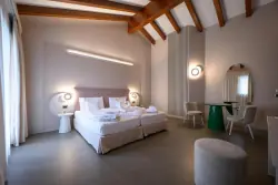 Elegancki pokój hotelowy, Villa Nicolli Romantic Resort ****, Riva del Garda (TN), Włochy