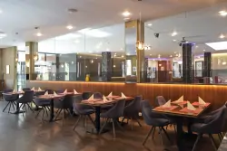 Restaurace, Carlsbad INN Hotel & Apartments