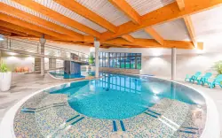 Beskydy nedaleko Pusteven: Sport Art Centrum Hotel *** se snídaní či polopenzí, neomezeným wellness a bazénem