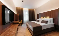 Kétágyas szoba, **Hotel Švicarija** ****, Terme Dobrna - **Hotel Švicarija** ****