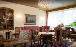 Po dni strávenom turistikou si oddýchnite v spoločenskej miestnosti