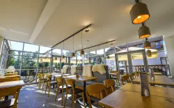 Étterem a Hotel Orsino **** szállodában, a Lipnói-víztározónál