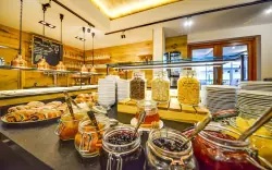 Étterem a Hotel Orsino **** szállodában, a Lipnói-víztározónál