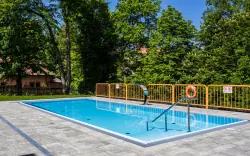 Basen zewnętrzny, Hotel Niemcza Wino & Spa ***, Góry Sowie