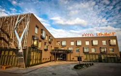 Pihenés Krakkónál a futurisztikus Hotel Lenartban **** reggelivel/félpanzióval, wellnessel és szórakozással
