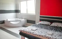 Za příplatek si můžete dokoupit pokoj s vířivou vanou