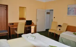 Pokoje mají veškeré potřebné vybavení