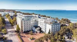 Ostrov Rujána: Rugard Thermal Strandhotel ****+ přímo u pláže se snídaní, 2 bazény se slanou vodou a 6 saunami