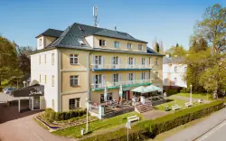 Budynek, Hotel Jirásek, Konstantinowe Łaźnie
