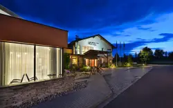 Hotel Happy Star ****, Hnanice k. Znojma