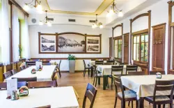 Restauracja, Hotel Manský dům *** koło Pilzna