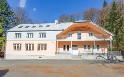 Chata Živec, Písek
