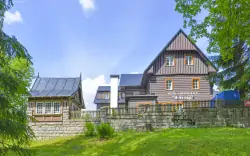 Špindlerův Mlýn v Hotelu Tři růže ***+ se snídaní či polopenzí, finskou saunou a slevou na masáž a atrakce