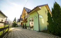 Orava u aquaparku: Penzion Zelený Dom se snídaní a polévkou +  wellness centrum, solná jeskyně, sleva do termálů