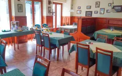 Restaurace, Diósgyőri Várkert Panzió