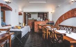 Reggeli, Hotel U České koruny ***, Hradec Králové
