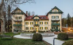 Slovinsko v lázeňském městě Dobrna: Hotel Švicarija **** s polopenzí, neomezenými termálními bazény a fitness