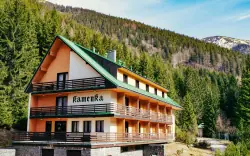 Karkonosze: Špindlerův Mlýn w Hotelu Esprit *** z obiadokolacją, fitness i aktywności (bilard, rzutki)