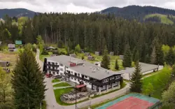 Beskidy w pobliżu szlaku w chmurach: Hotel Bečva ze śniadaniem i atrakcjami - tenis, ping pong