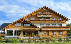 Polanica Zdroj: Hotel Alpejski *** s raňajkami či polpenziou a vstupom do wellness neobmedzene (bazén a sauna)