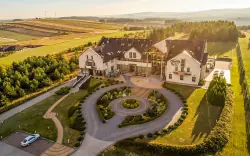 OChK Orle Gniazdo w Hotelu Fajkier Wellness & SPA *** ze śniadaniem lub obiadokolacją i wellness + atrakcje
