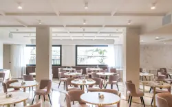 Jasna restauracja, Villa Nicolli Romantic Resort ****, Riva del Garda (TN), Włochy
