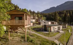 Rakúsko-talianske pohraničie: Korutánsko v Chalets & Glamping Nassfeld by ALPS RESORTS so vstupom do bazénov 